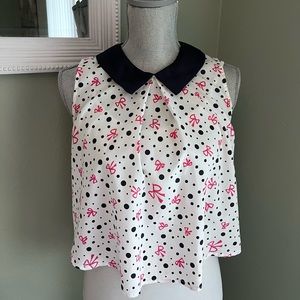 🎀 Adorable bow and polka dot top 🎀